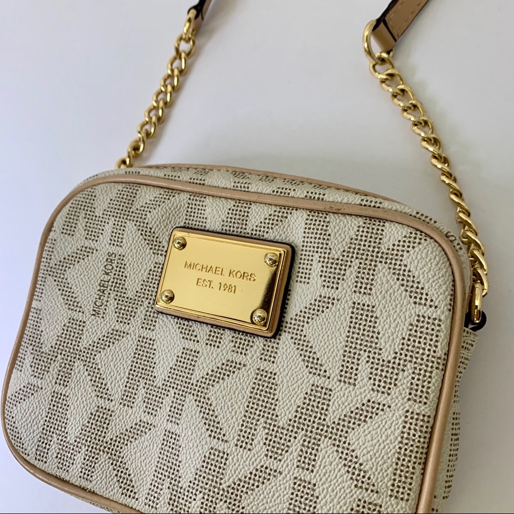 Michael Kors crossbody purse